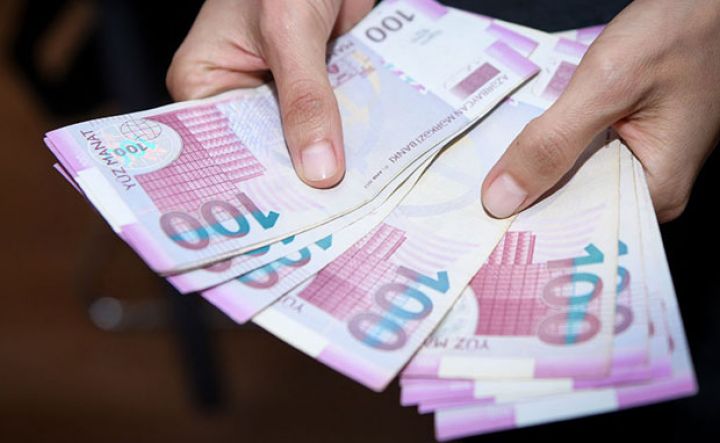 70 mindən çox müəllimin maaşı artacaq