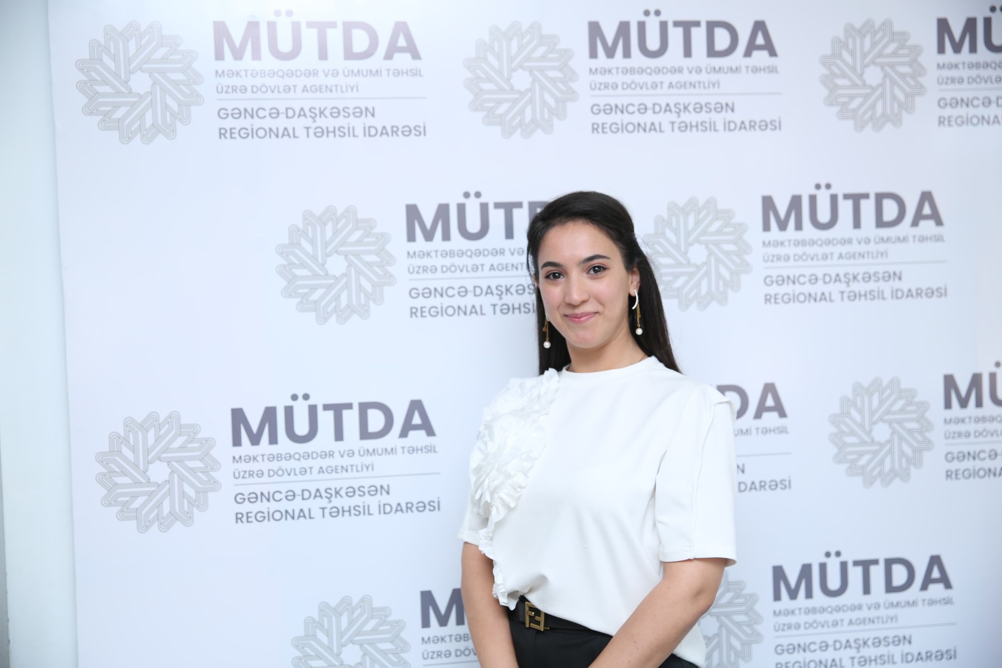 Daha bir müəllim sertifikasiyadan 60 bal TOPLADI