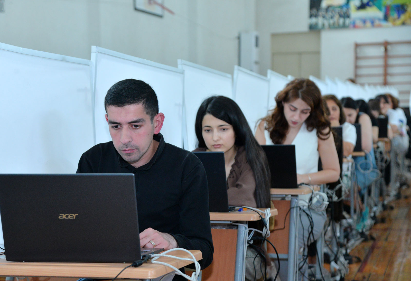 Paytaxtda 528 təhsilverən sertifikatlaşdırmadan keçib