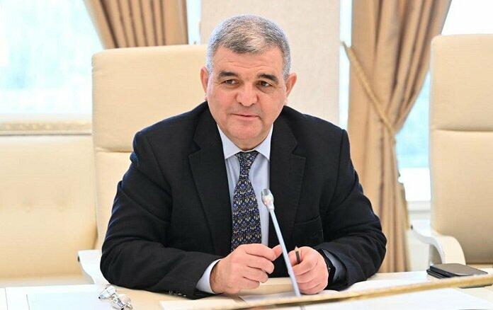 Elmi-kütləvi ədəbiyyatların tərcüməsi məşğul olanlara pul verilsin!