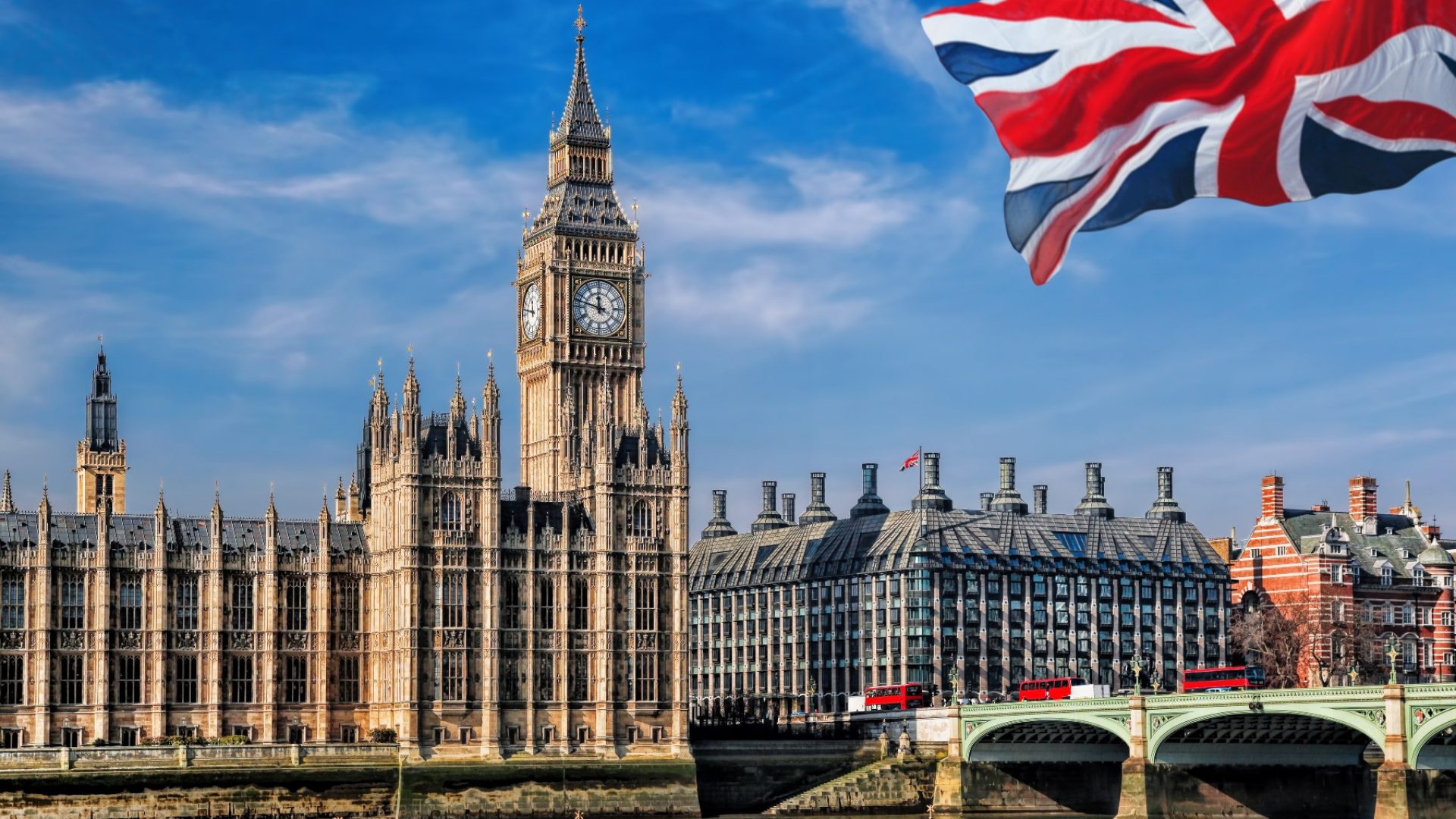 Böyük Britaniyada universitetlər geriləyir