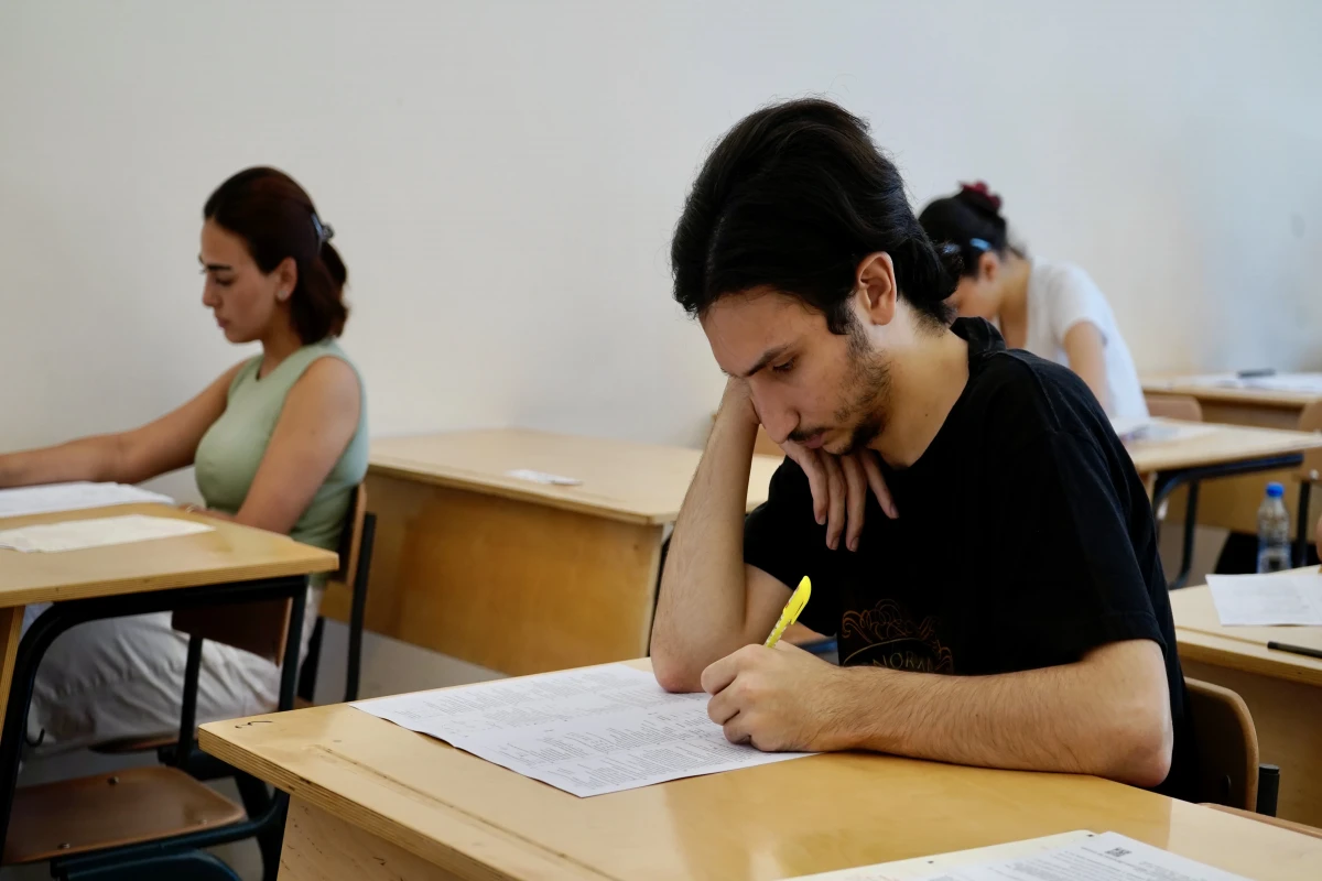 Rezidenturaya qəbul imtahanından 1 nəfər xaric edilib