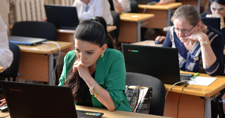 Sertifikasiyada uğursuzluq: müəllimlər özlərini necə toparlaya bilər?