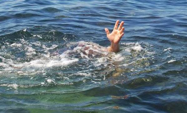 19 yaşlı oğlan Kür çayında boğulub