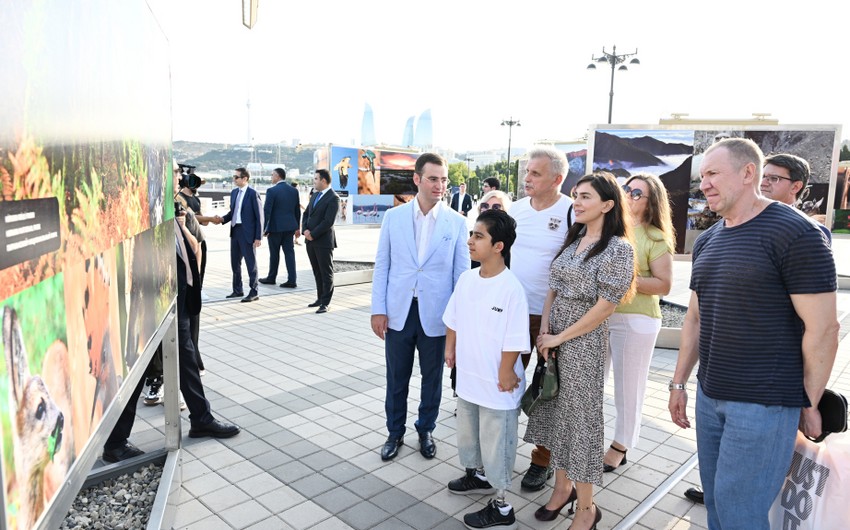 Leyla Əliyeva fotosərginin açılışında