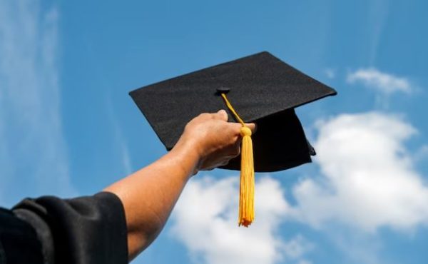 Amerika universitetlərində tələbə sayı əslində daha çox imiş