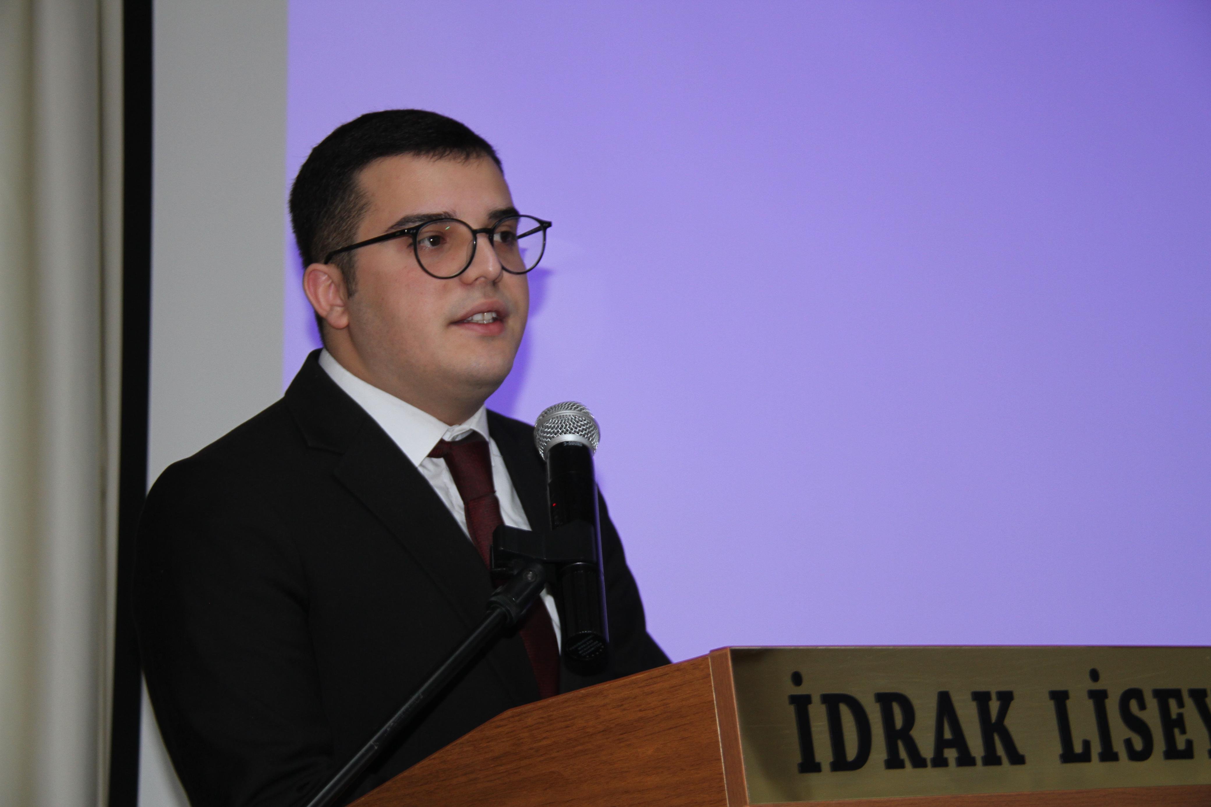 Əmək bazarı dəyişdi, qiyabi təhsil geri qalır – Ekspert təklif verir