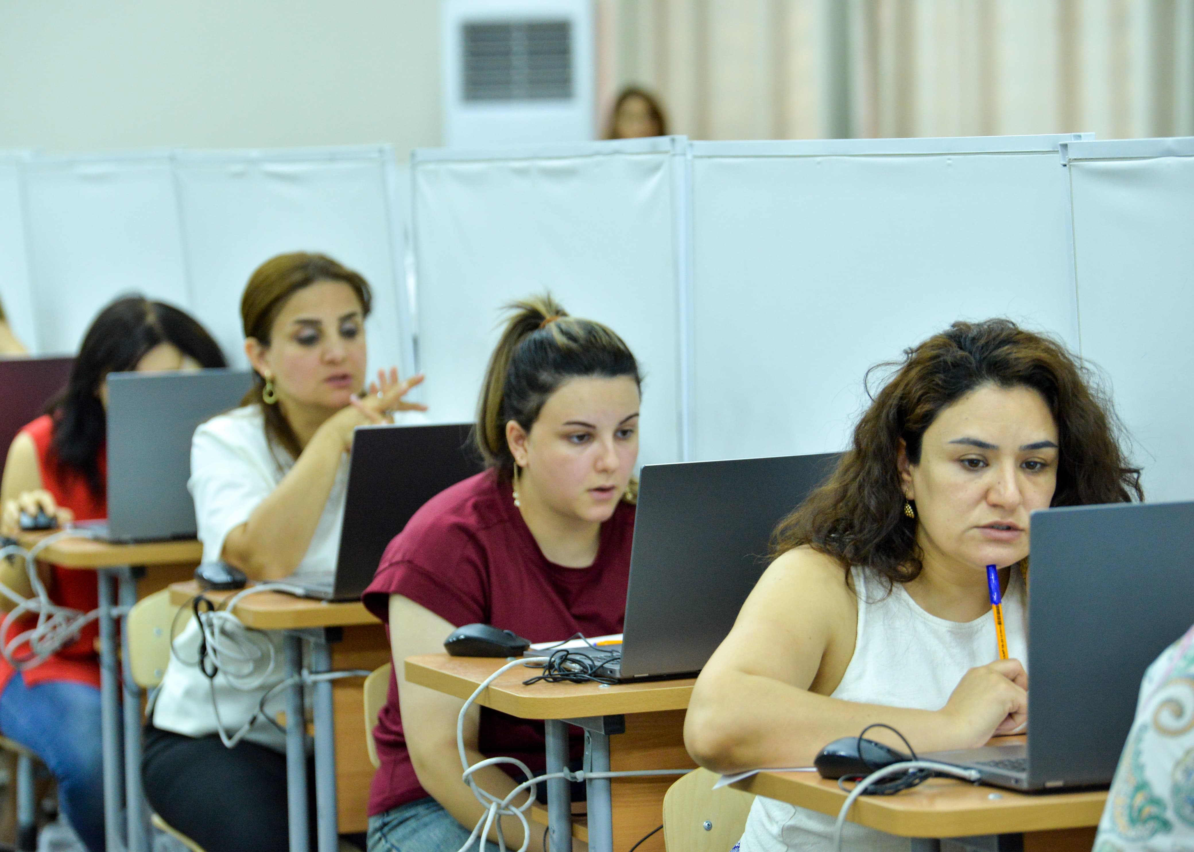 Vakansiya seçimində ünvanını səhv göstərən müəllimlərin nəzərinə!