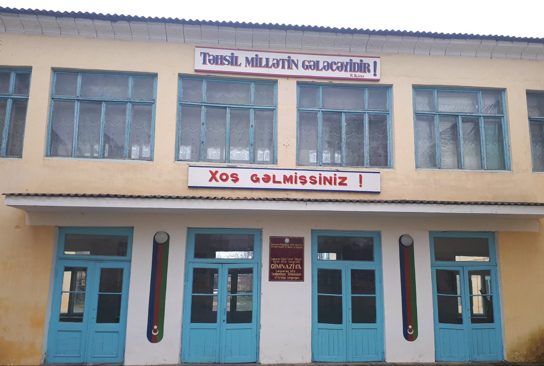 Xarici dillər təmayüllü gimnaziyada ibtidai siniflər bağlanır? -  Rəsmi CAVAB