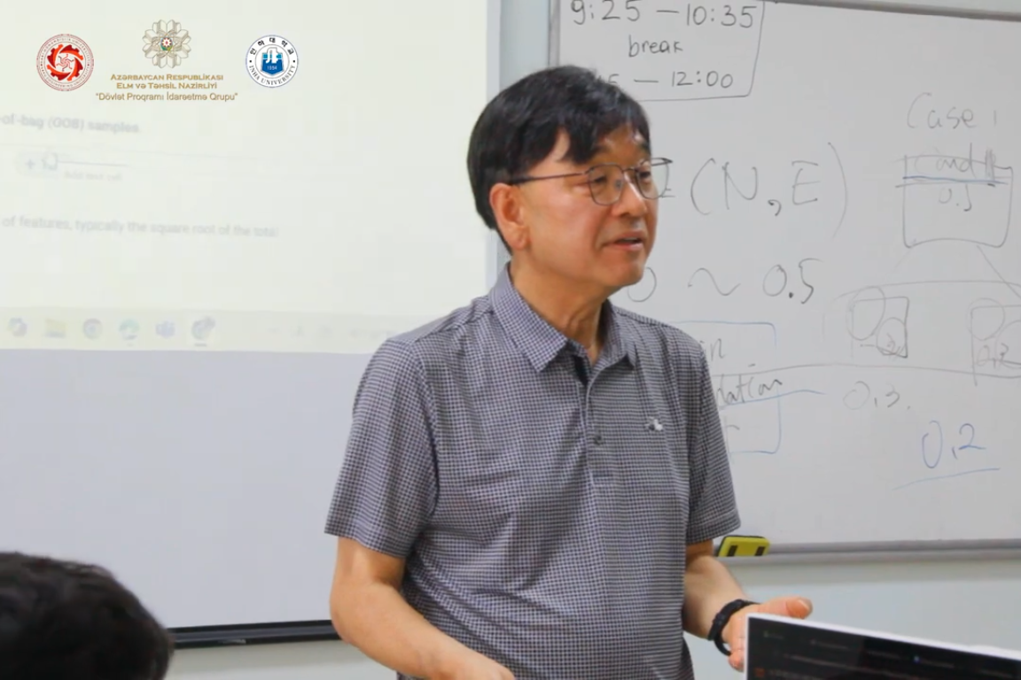 Koreyalı müəllim BMU tələbələrinin biliklərini yüksək qiymətləndirib