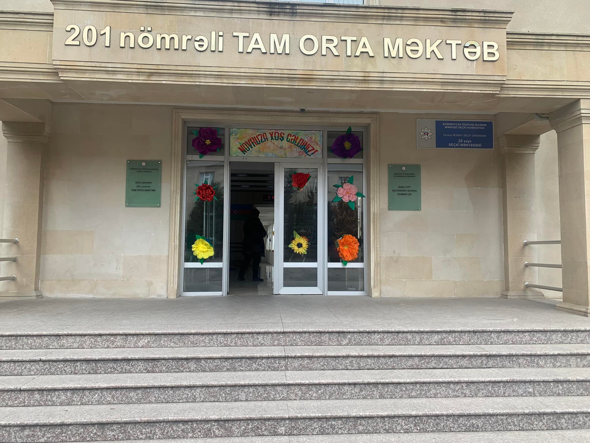 Üç müəllim eyni vaxtda işdən çıxarıldı