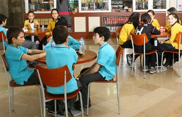 Bu ölkələrdə şagirdlərə "fast-food" QADAĞANDIR