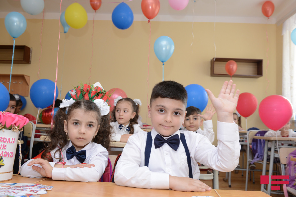 Yeni tədris ili başladı: Gözləntilər nələrdir?