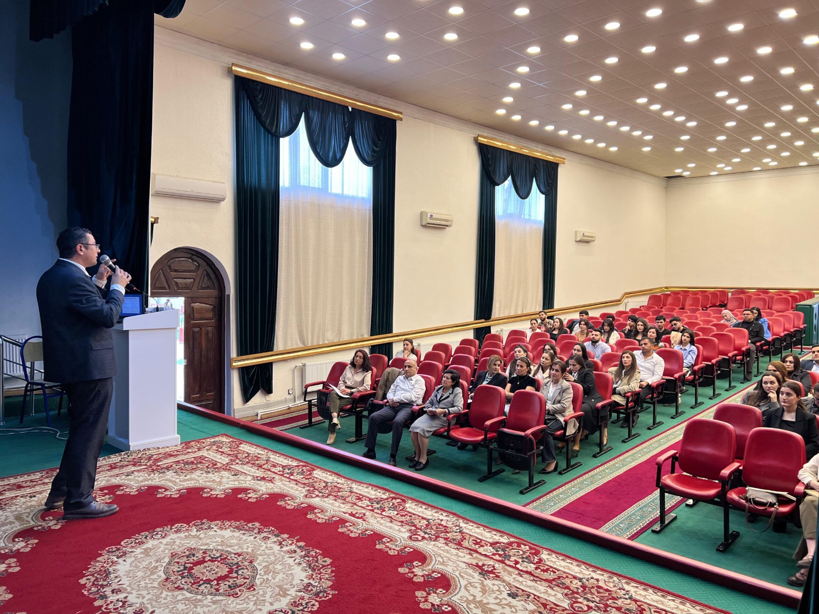 MDU-da akademik məqalə yazılışı üzrə təlim keçirilib