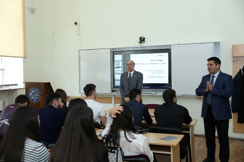 UNEC-də sənaye və universitet əməkdaşlığı mövzusunda seminar