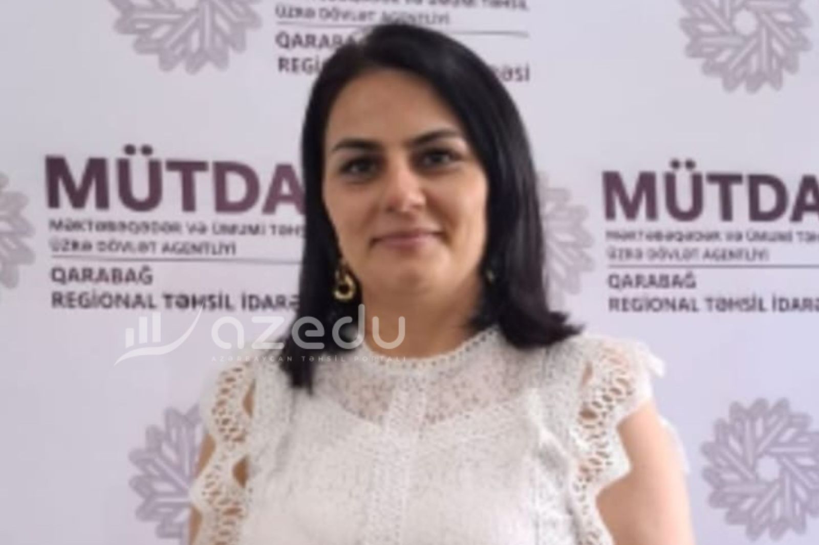 Müsahibədən 40 bal tolayan müəllim: “Aynanın qarşısında öz-özümə danışırdım”