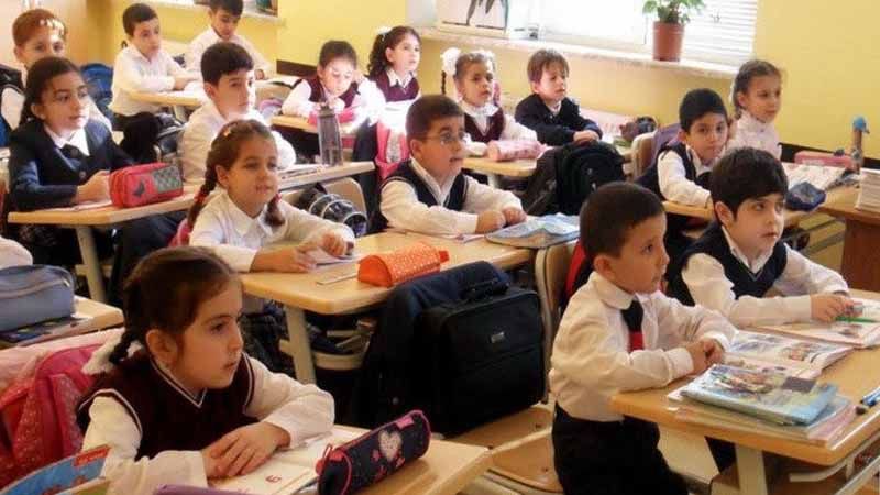 "35-40 şagirdə dərs deyən müəllimlər maddi dəstək almalıdır"