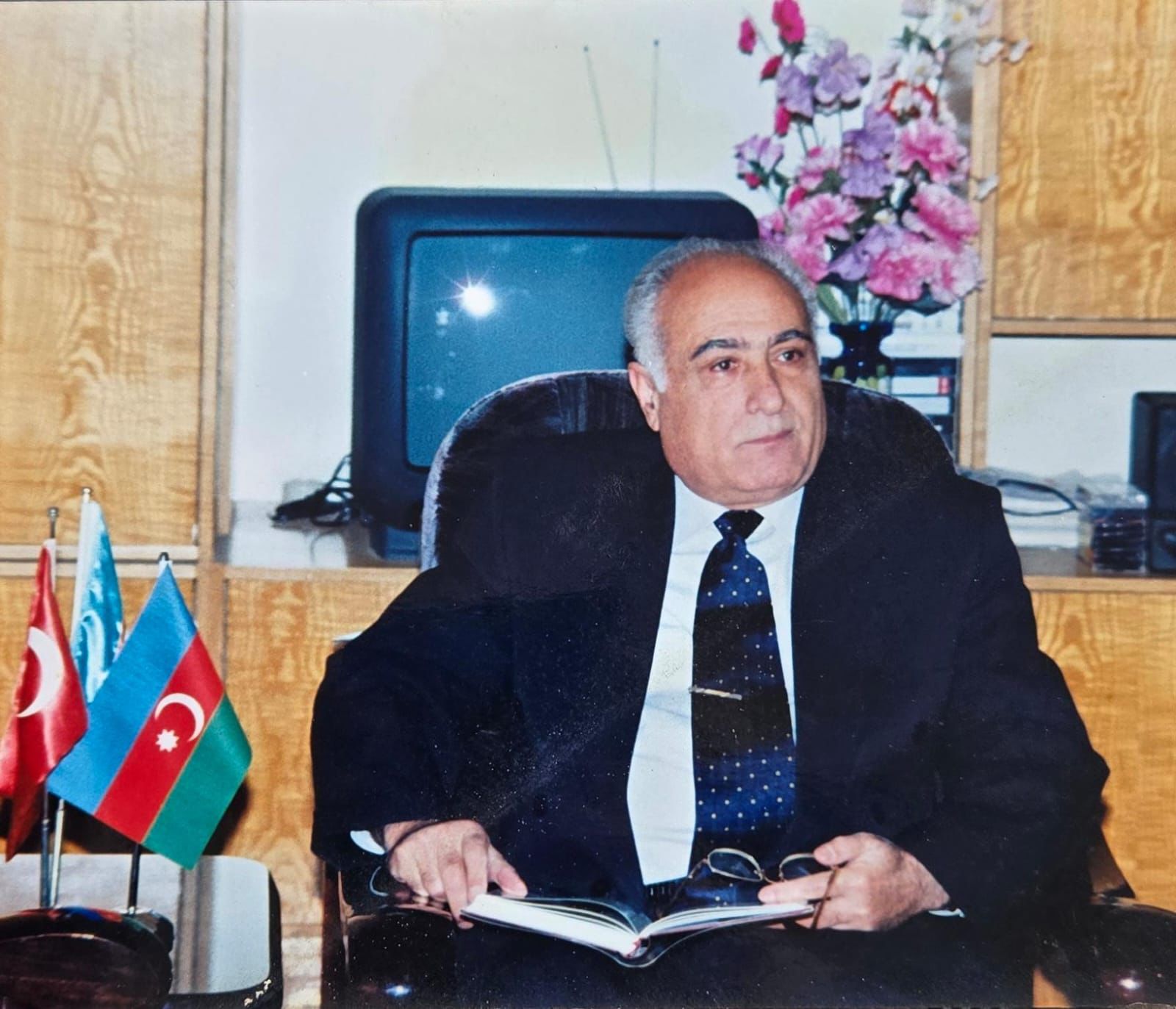 Sabiq rektor vəfat etdi