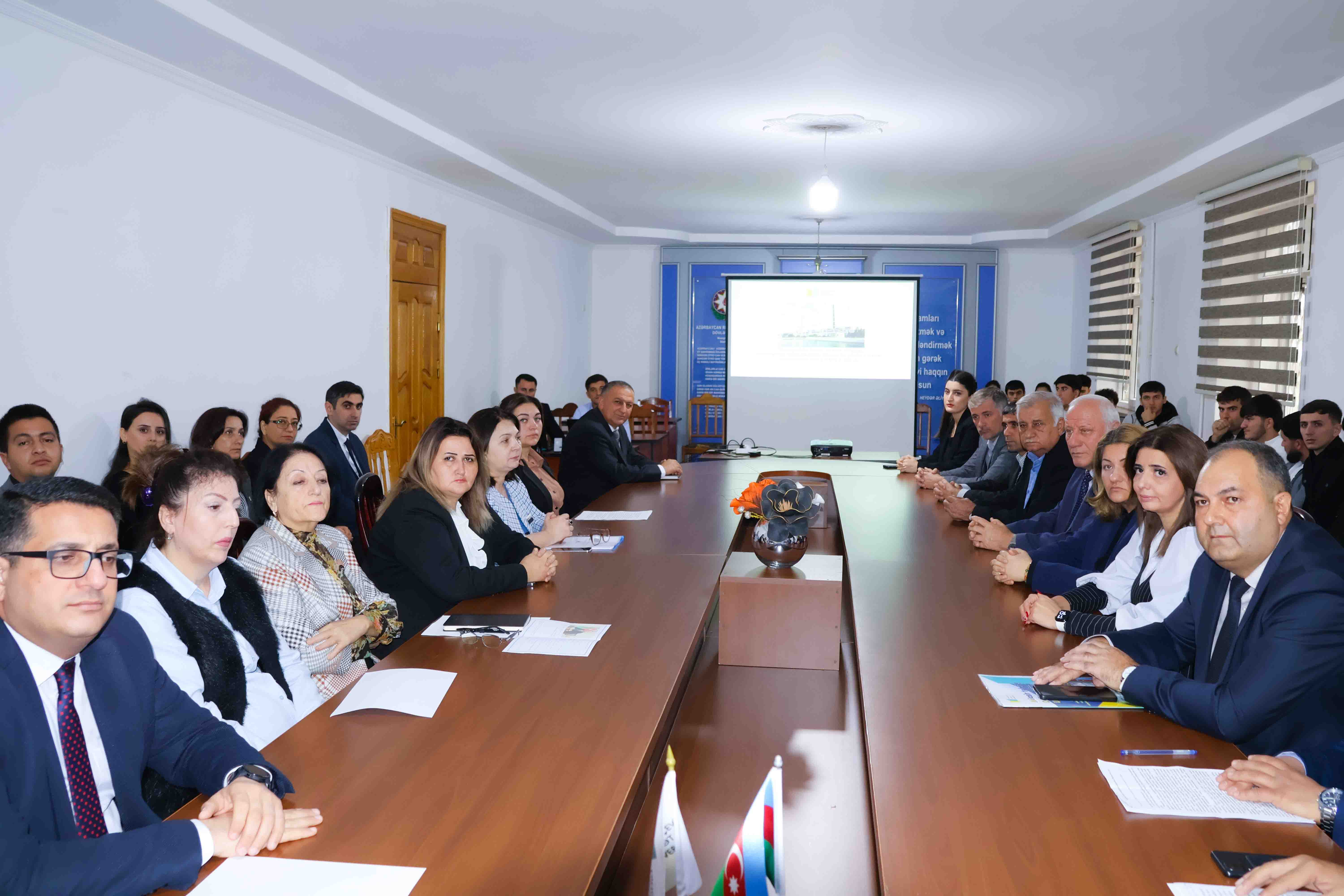 MDU-da Energetiklər Gününə həsr olunmuş elmi-praktik konfrans keçirilib