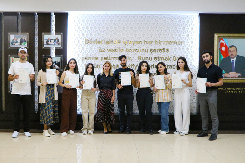 Azərbaycan Universitetinin 90 tələbəsi PTE sertifikatını əldə edib