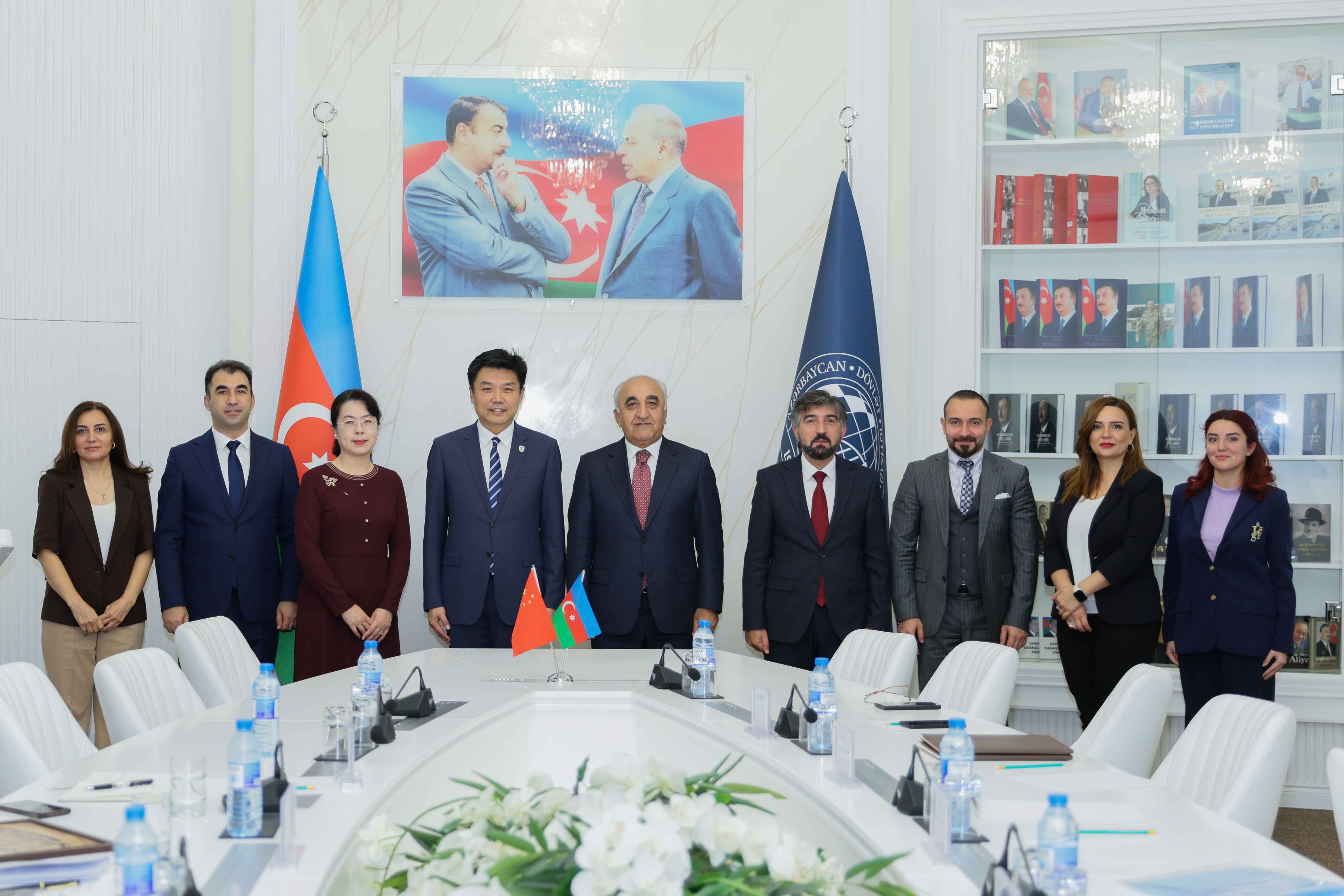 UNEC və Pekin Xarici Dillər Universiteti əməkdaşlığa başlayır