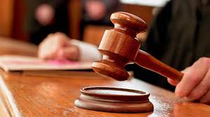 14 yaşlı qızın əməliyyatda ölməsi ilə bağlı iki həkimə hökm oxundu