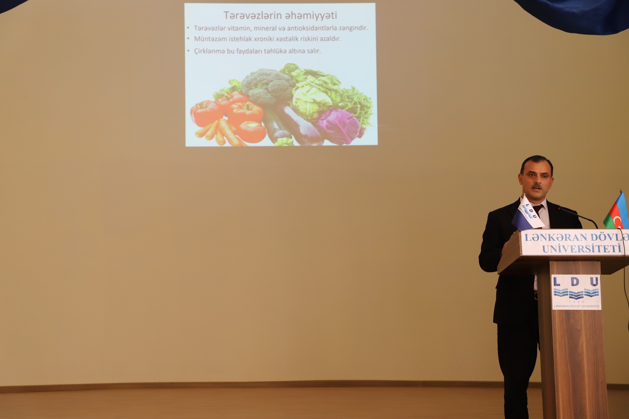 LDU-da Zəfər Gününün 5 illiyinə həsr olunmuş konfrans keçirilib