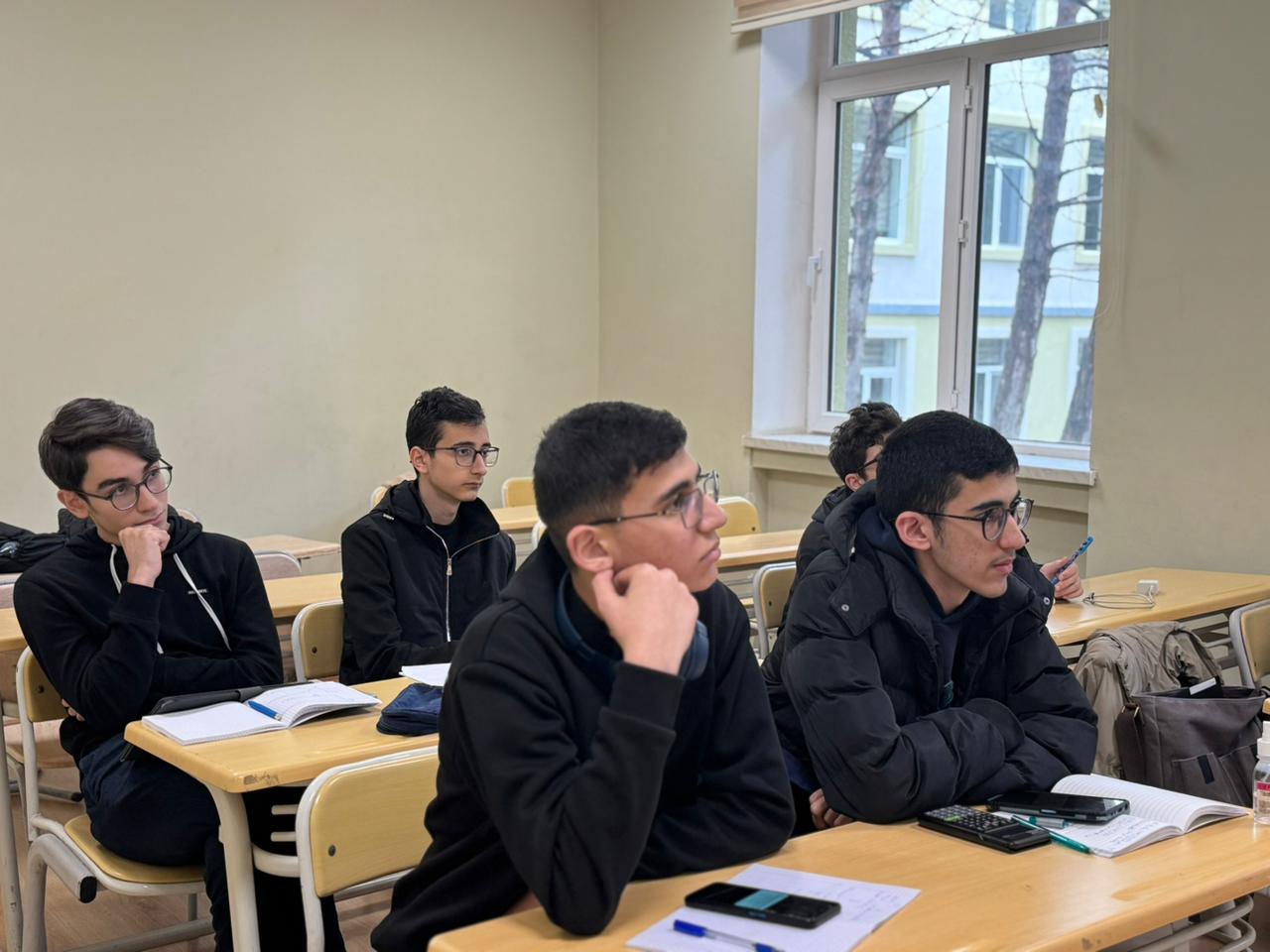 Yeniyetmələrin Beynəlxalq Elm Olimpiadasına (IJSO) hazırlıq dərsləri keçirilir