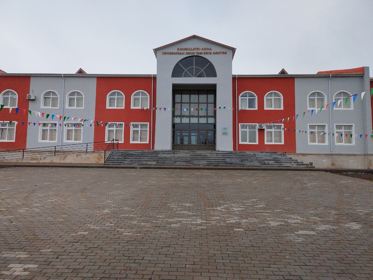 Lerikdə tam orta məktəb yenilənib - FOTOLAR