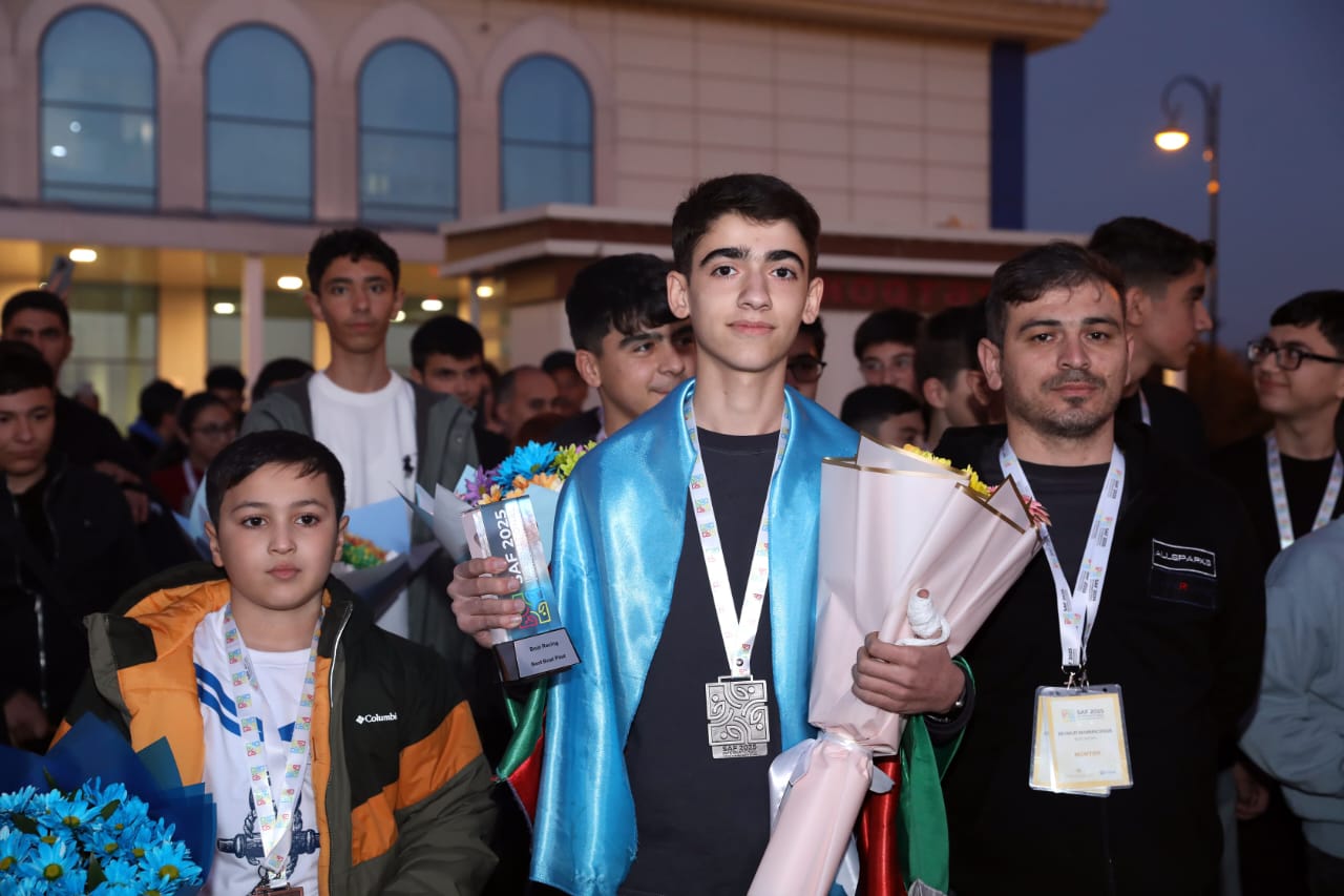 Naxçıvanlı şagirdlər STEAM Festivalı qalibi kimi böyük coşqu ilə qarşılandı