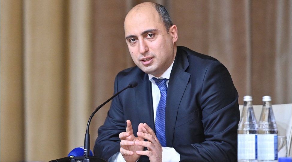 Nazir: “Günahkar yalnız müəllimdir demək doğru deyil” 