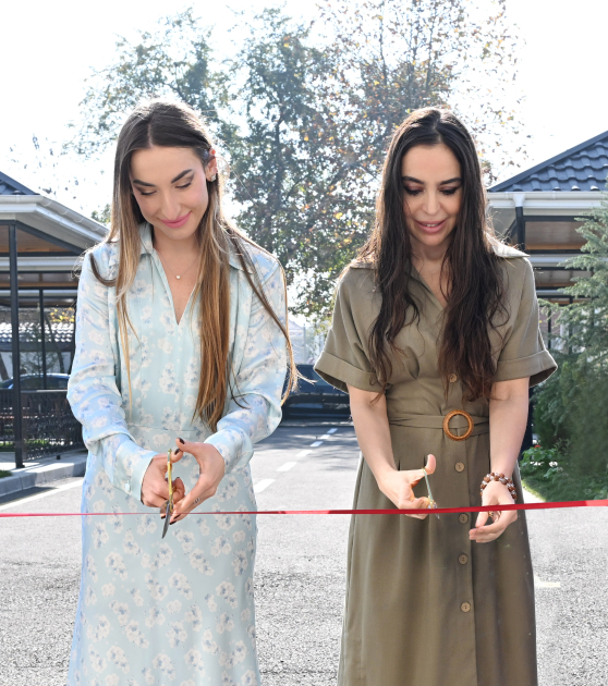 Prezidentin qızı və gəlini uşaq evinin açılışında