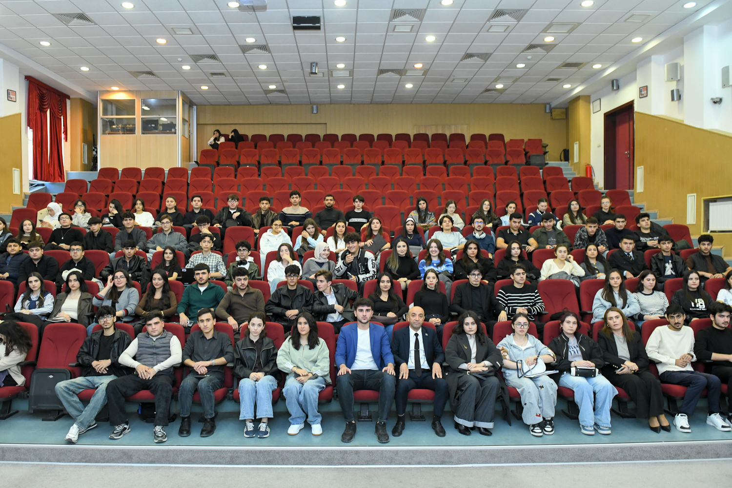 BMU-da gənc tədqiqatçılar üçün elmi seminar