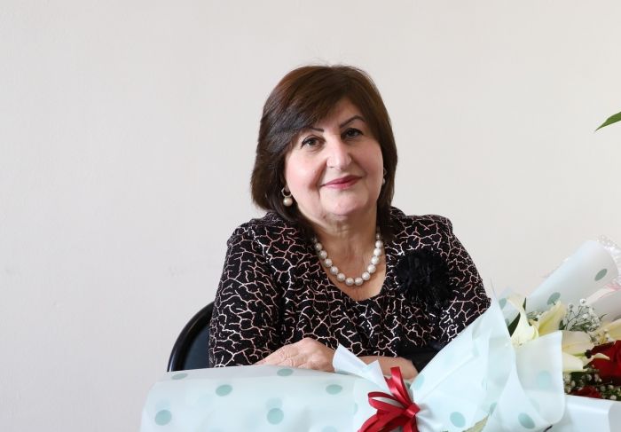 Lal sənədlərin dili ilə danışan “Arxiv adam...”