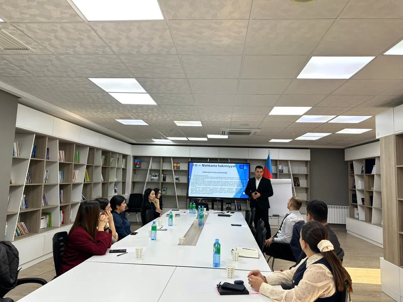 “Dövlətin əsasları” mövzusunda təlim