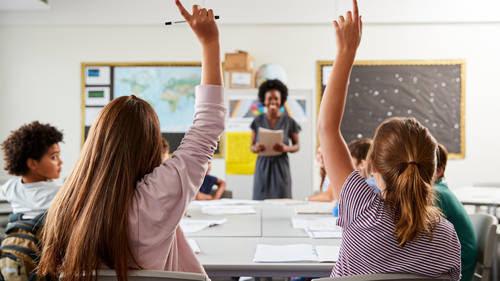 Məktəblərdə dörd günlük təhsil həftəsi sınağı təklif olunur