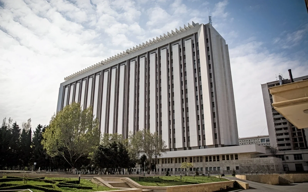 AzMİU 2,3 milyonluq müqavilə bağladı