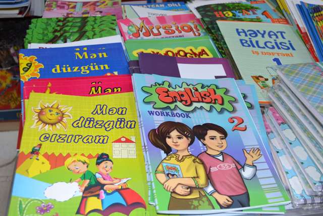 Nazir: Dərsliklər fərdi müəlliflərin şəxsi yanaşmalarına əsasən hazırlanır 