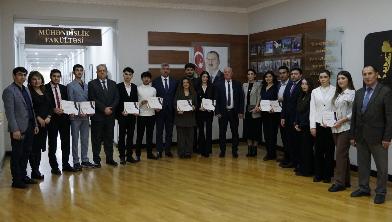 SDU-nun "Brend tələbə"ləri mükafatlandırılıb- FOTOLAR