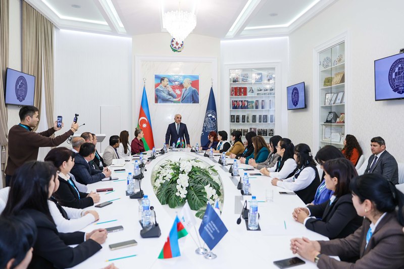 UNEC-də özbəkistanlı müəllimlər üçün keçirilən təlim&nbsp;başa çatıb