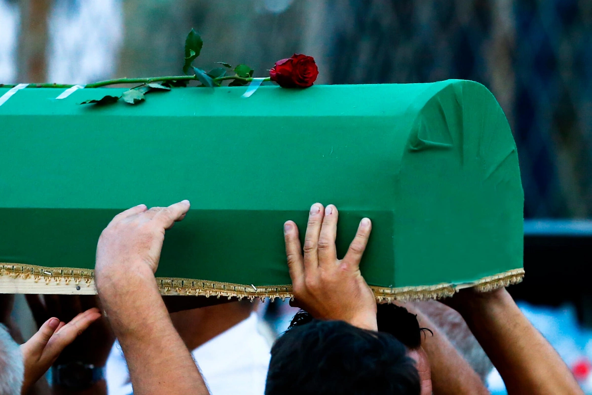 Bakıda tələbə faciəli şəkildə öldü - FOTO