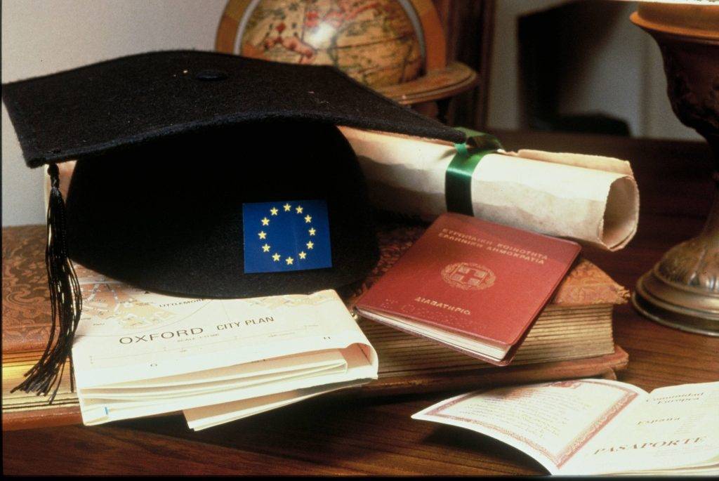 Böyük Britaniya Erasmus+ proqramına yenidən qoşulur