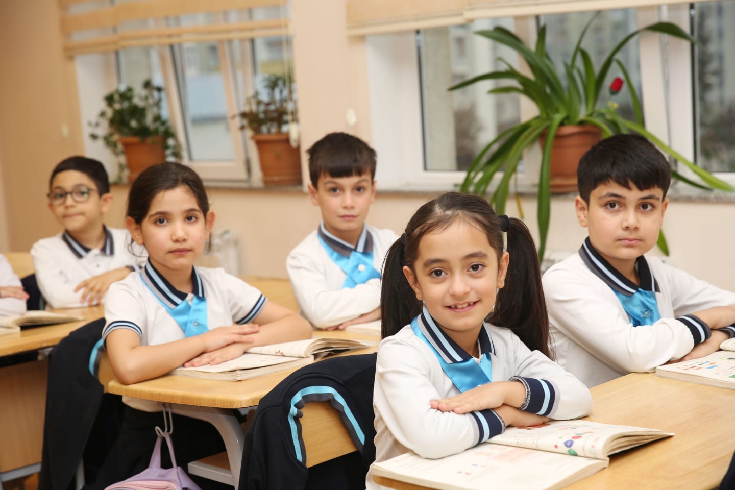 Şirvan-Salyan regionunda bu qədər&nbsp;məktəb şəhid adını DAŞIYIR