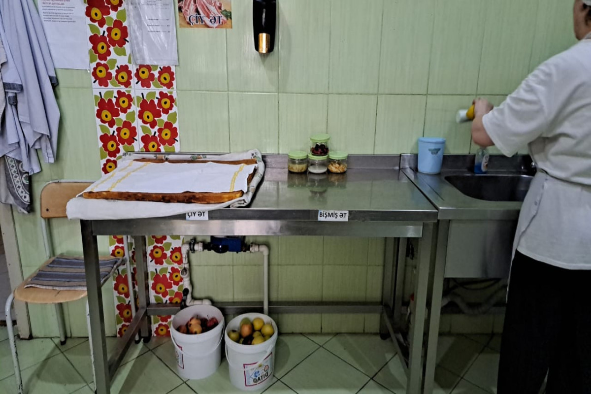 32 saylı bağçada uşaqlara iylənmiş ətdən yemək bişirilirmiş? -&nbsp;Rəsmi cavab