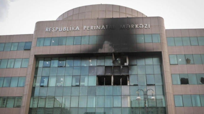 Perinatal Mərkəzdə 7 körpənin öldüyü yanğınla bağlı məhkəmə davam etdirilib