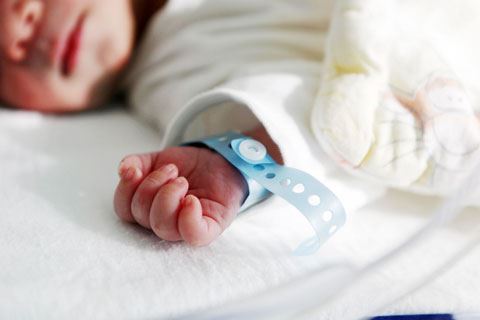 Bu il Azərbaycanda uşaq ölümlərinin sayı 30 % azalıb