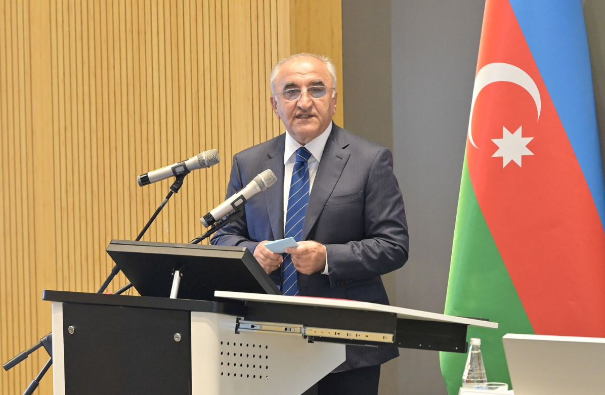 Rektor:Texnologiya artıq təhsilin köməkçisi deyil, təhsil modelinin özüdür