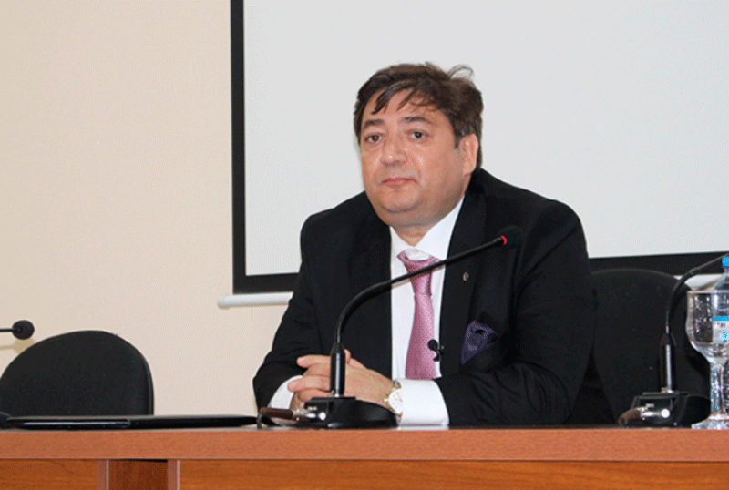 Yeni ixtisaslar açılır, amma müəllim və infrastruktur yoxdur &ndash; Professor