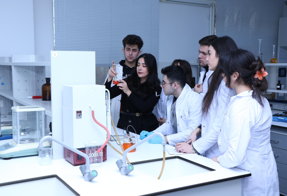 AzMİU-nun müəllimi elmi-tədqiqat üçün Almaniyaya dəvət aldı