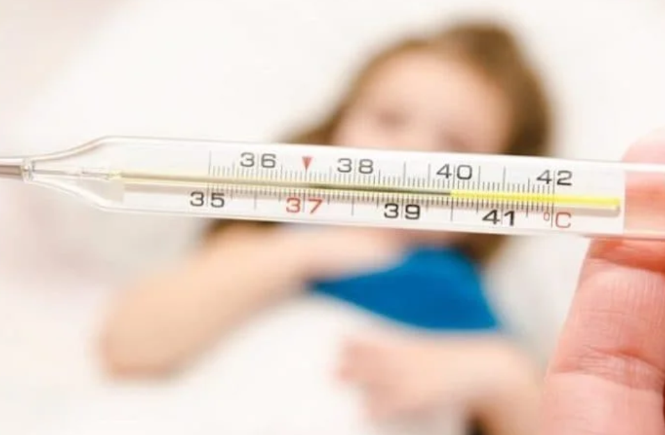 Azərbaycanda beş yaşlı uşaq yüksək hərarətdən öldü